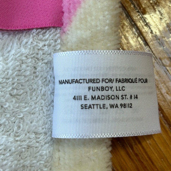 Funboy Poolside Leisure Club beach towel. Approximately 68x30”. Great condition - Picture 7 of 9